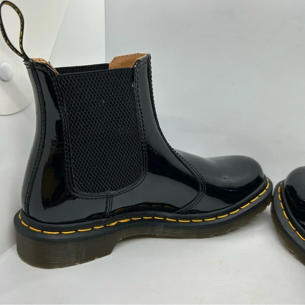 Dr. Martens 2976 Black Patent Leather Chelsea Boot Womens Size 7 - Picture 5 of 9
